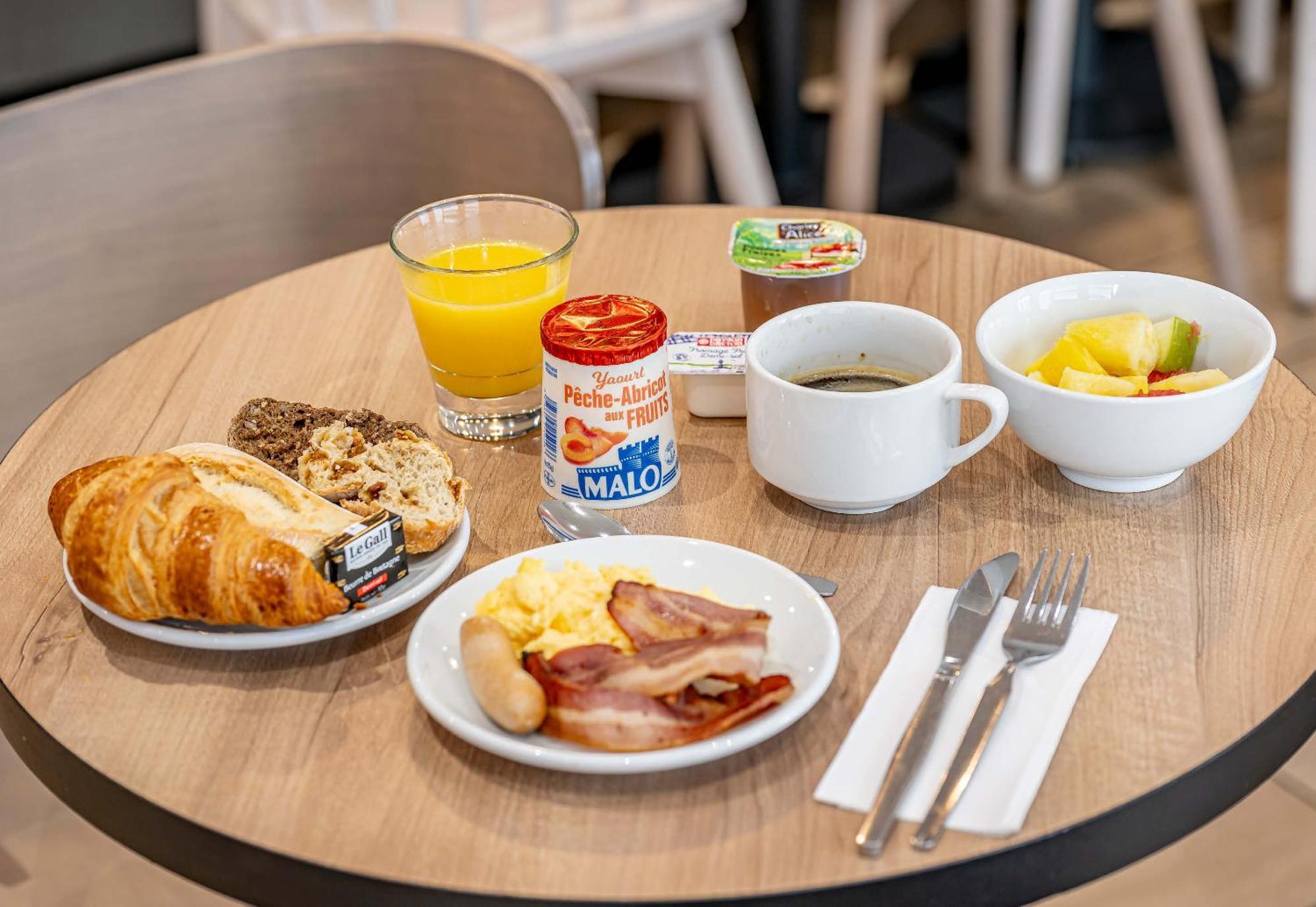 B&B Hotel Bordeaux Bassins A Flot Екстер'єр фото